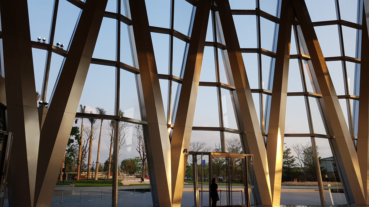 Curved stainless steel facade at China Resources Headquarters in Shenzhen