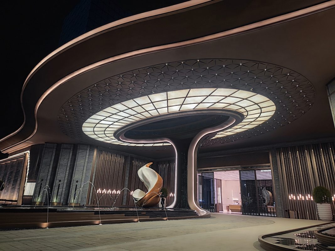 Bantai Jinghe Sales Center | PVD Stainless Steel Interiors