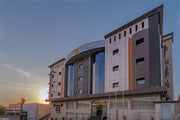 South Hotel Suites: Stainless Steel Lines, Screens and Wet-Area Details
