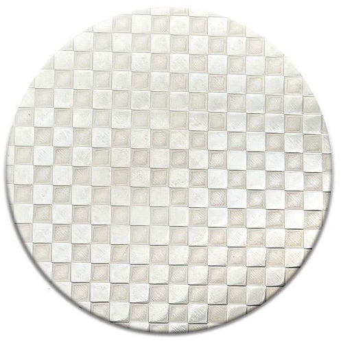 Diamond-shaped grid