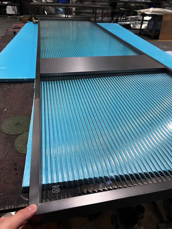 Fabrication detail of Black Double Panel Reeded Glass stainless steel Screen