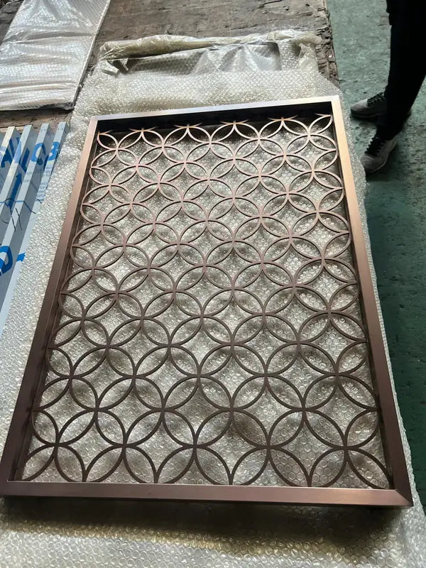 Overall view of Bronze Geometric Lattice stainless steel Screen Set