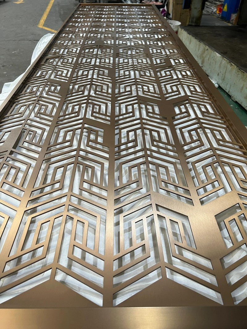 xinmaometal-bronze-stainless-steel-laser-cut-screen-greek-key-pattern