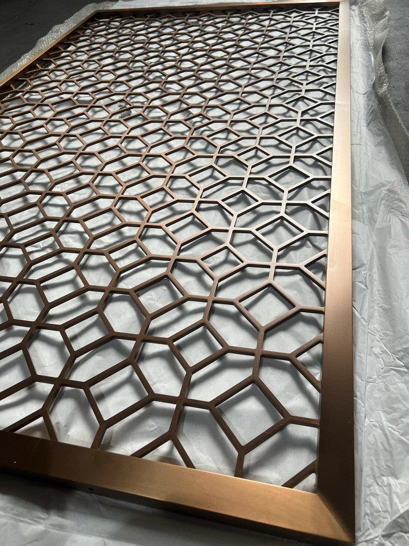 xinmaometal-bronze-stainless-steel-laser-cut-screen-organic-pattern