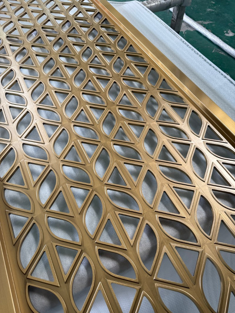 xinmaometal-gold-stainless-steel-geometric-laser-cut-screen-workshop-full-view