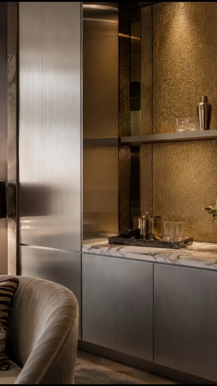 xinmaometal-gold-textured-stainless-steel-wall-panel-bar