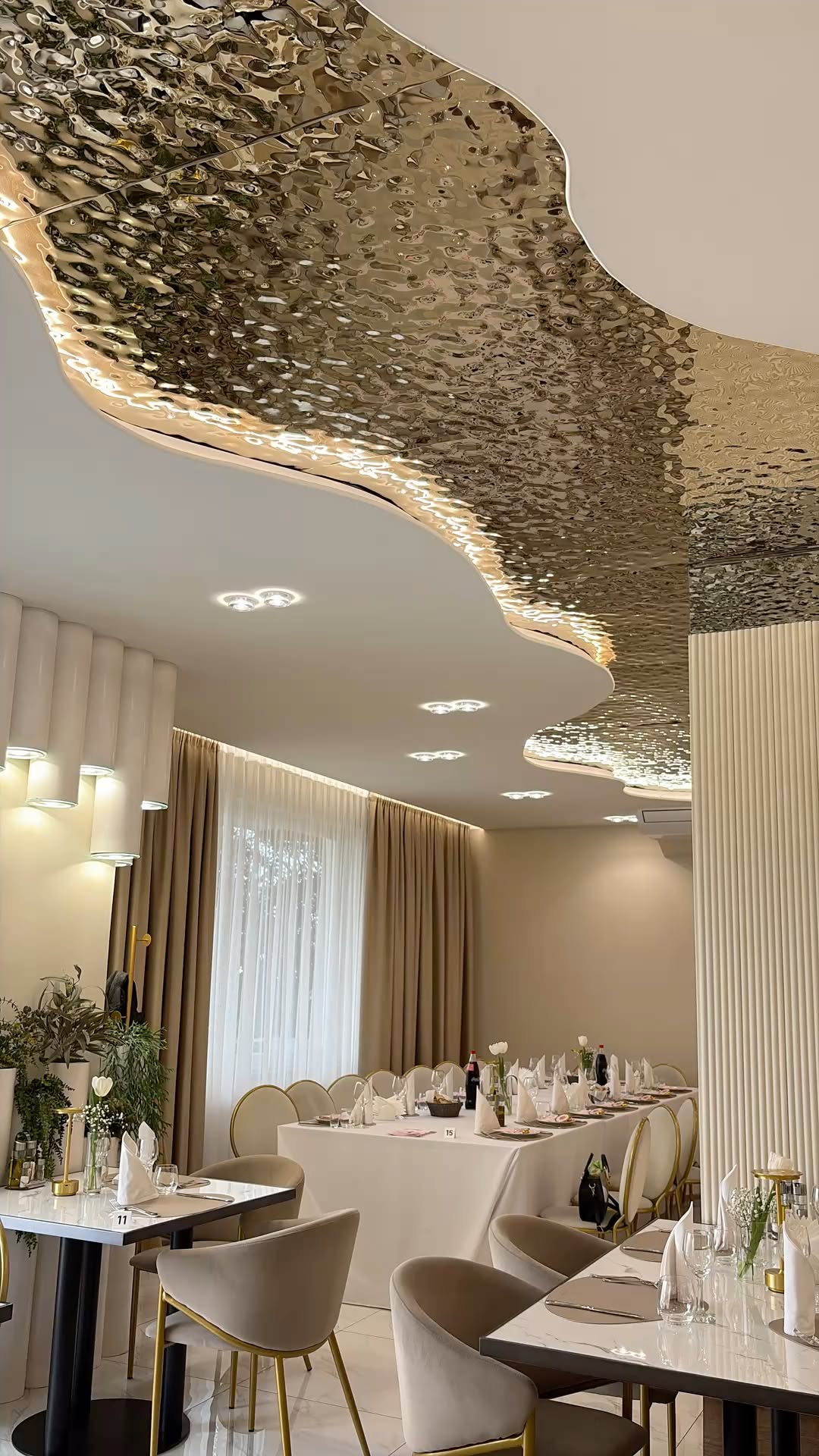 xinmaometal-bronze-water-ripple-stainless-steel-ceiling-retail-interior