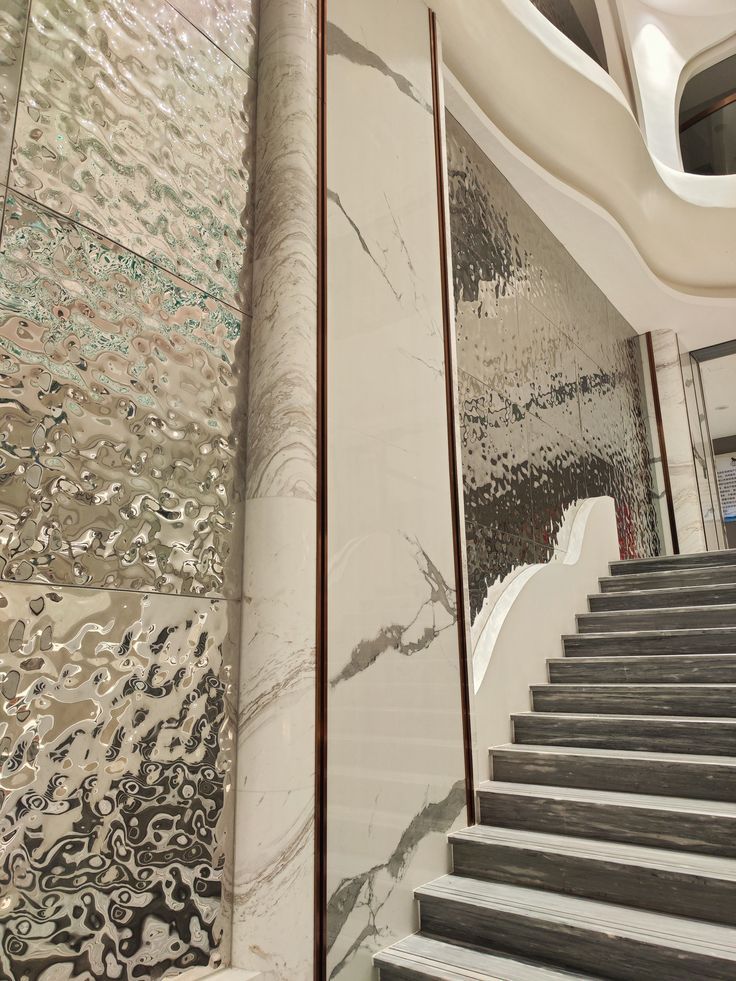 xinmaometal-silver-water-ripple-stainless-steel-wall-cladding-staircase